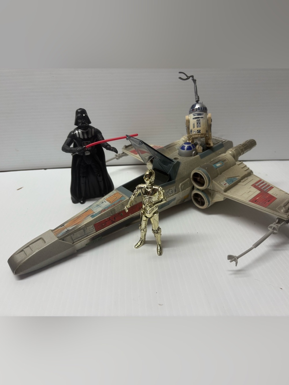 Star Wars 1995 Power of the Force Electronic X-Wing Fighter With C3PO R2D2 Vador